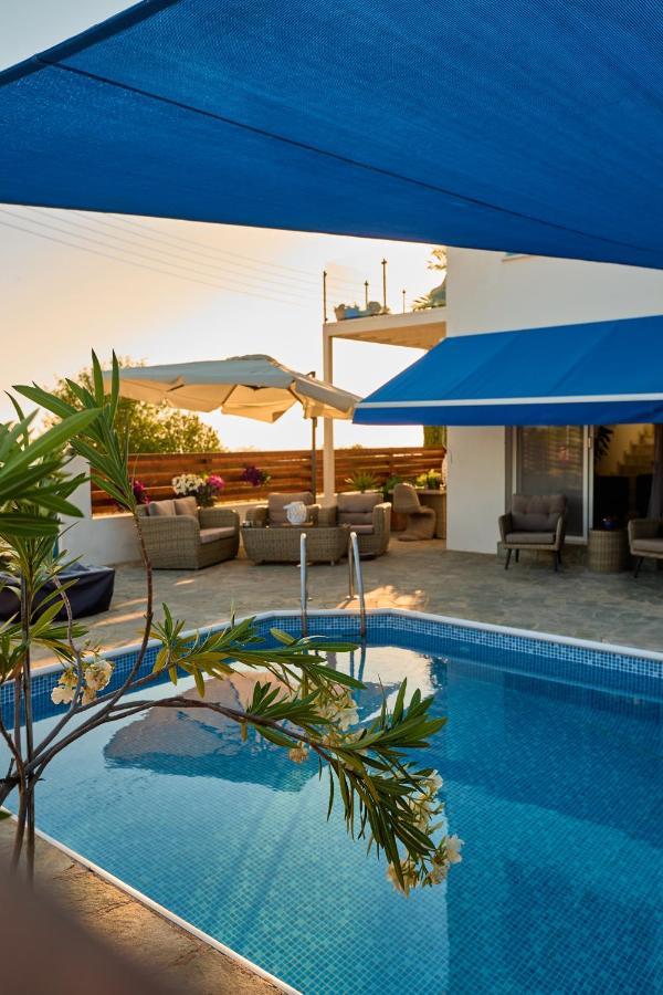 Villanelle Bed & Breakfast Welcomes Dog Lovers Only Tala Luaran gambar
