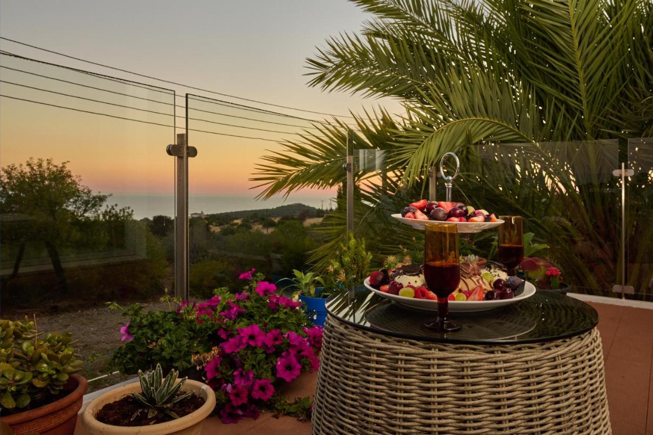 Villanelle Bed & Breakfast Welcomes Dog Lovers Only Tala Luaran gambar